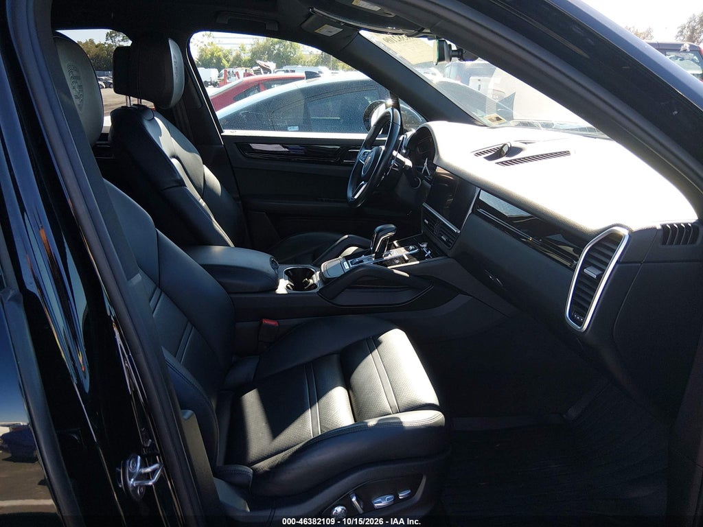2019 Porsche Cayenne photo 5