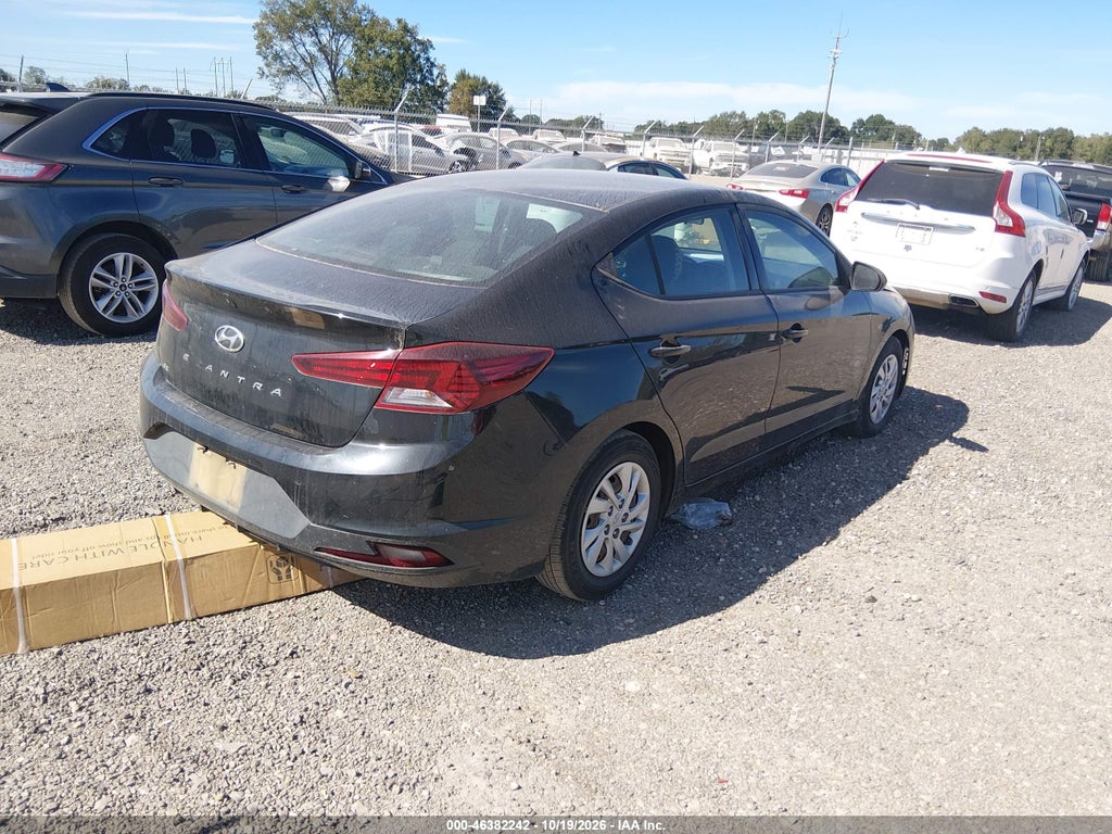 2019 Hyundai Elantra SE photo 4