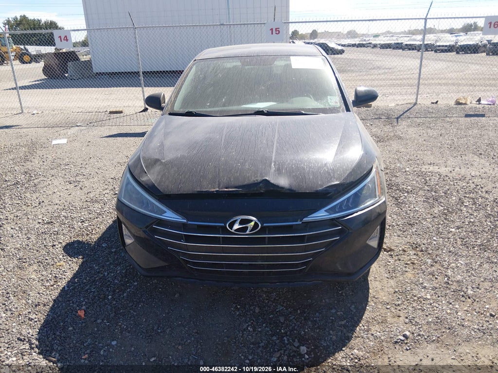 2019 Hyundai Elantra SE photo 6