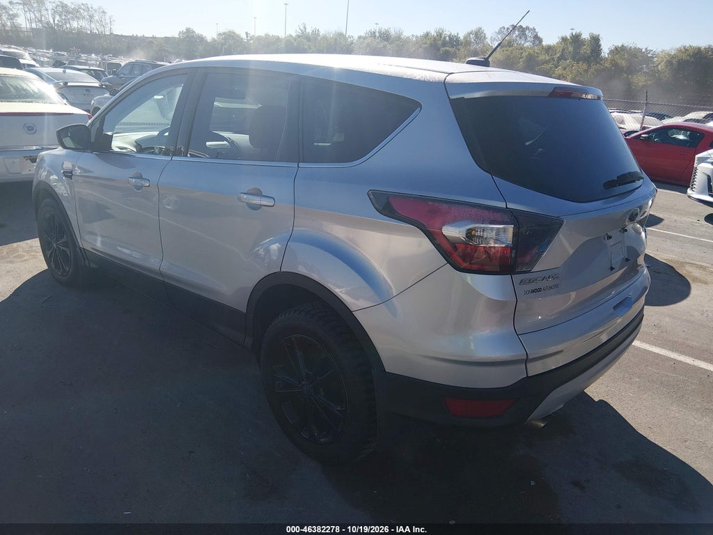 2017 Ford Escape SE photo 3