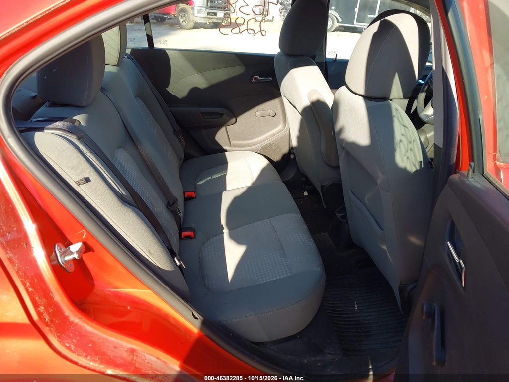 2013 Chevrolet Sonic LS Auto photo 8