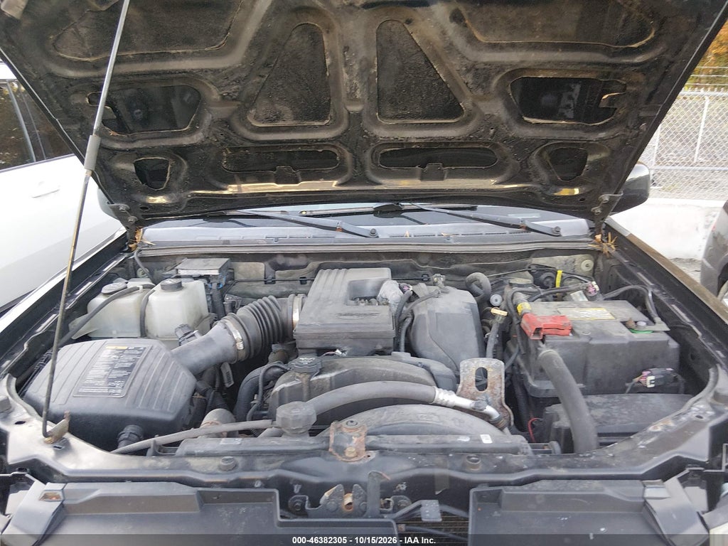 2010 Chevrolet Colorado 2LT photo 10