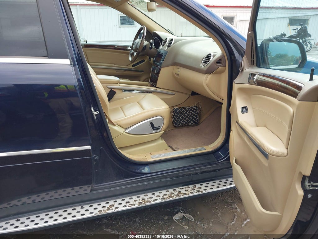 2010 Mercedes-Benz ML 350 4MATIC photo 5