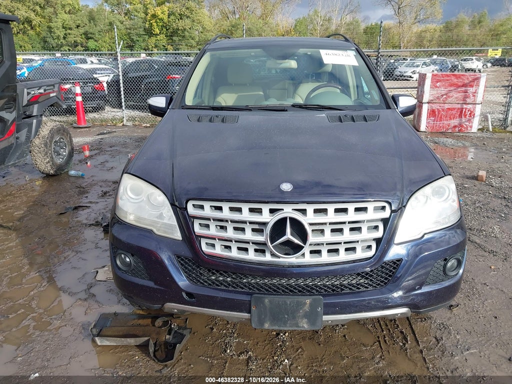 2010 Mercedes-Benz ML 350 4MATIC photo 6