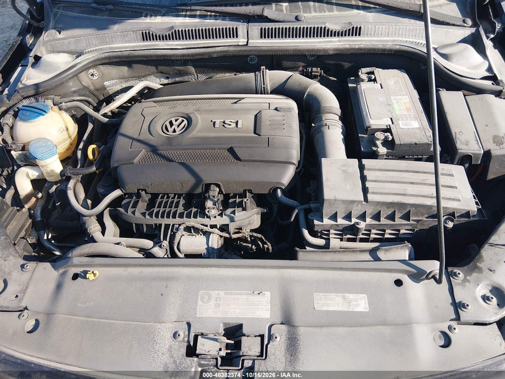2015 Volkswagen Jetta 1.8T SE photo 10