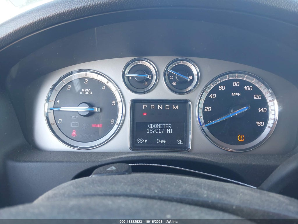 2010 Cadillac Escalade ESV Premium photo 7