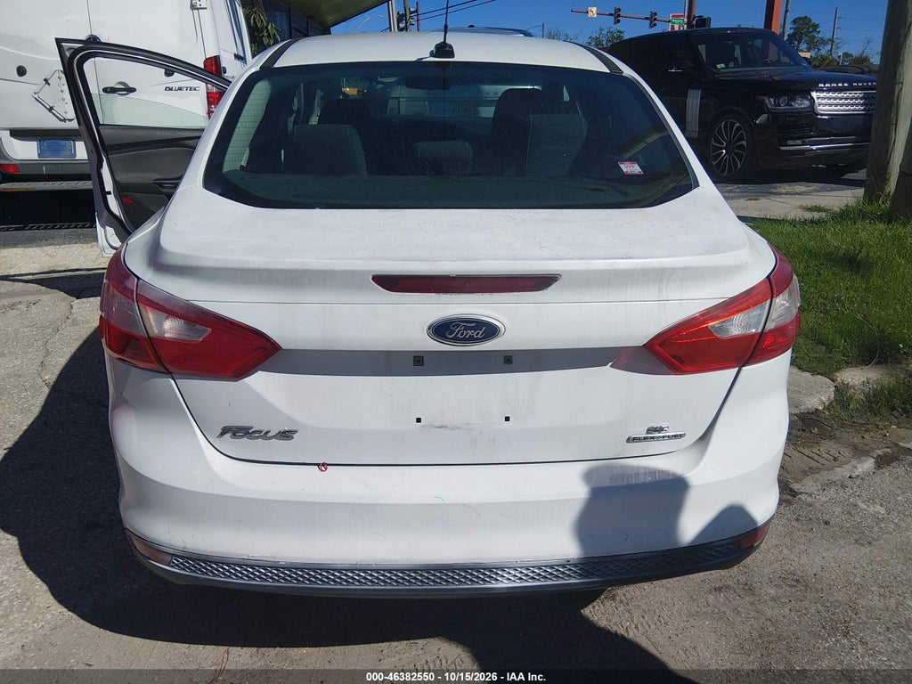 2013 Ford Focus SE photo 6