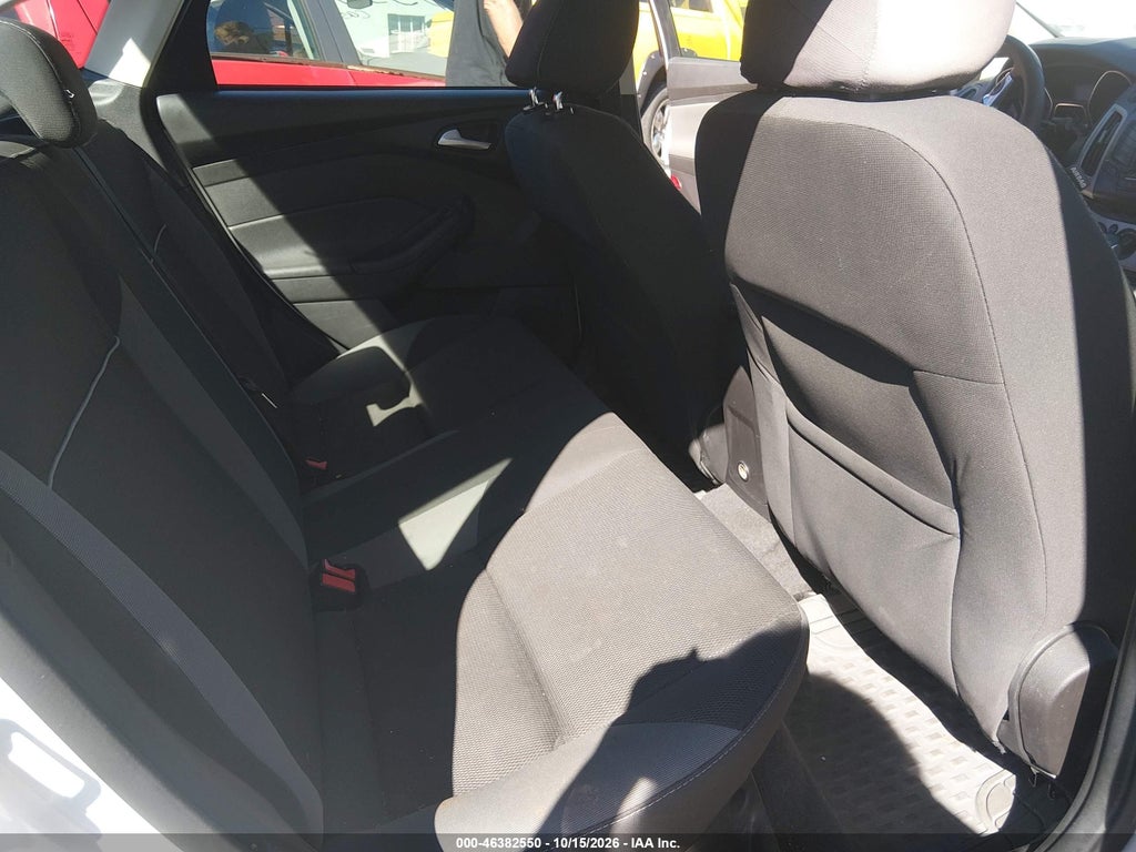 2013 Ford Focus SE photo 8