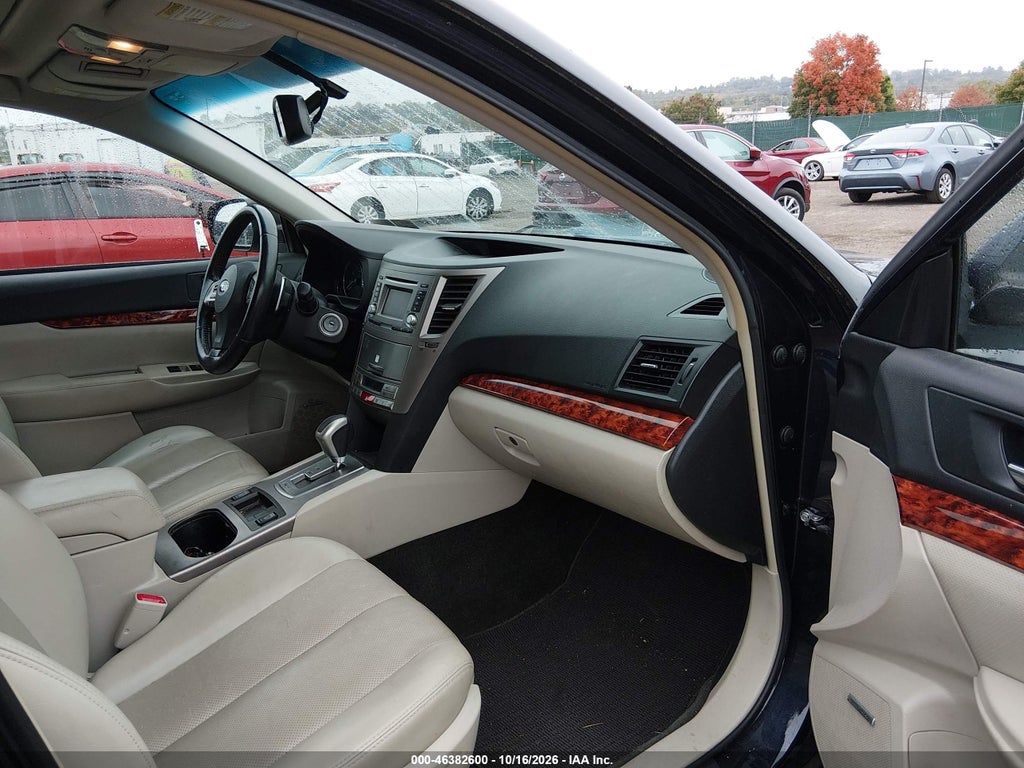 2012 Subaru Outback 2.5I Limited photo 5