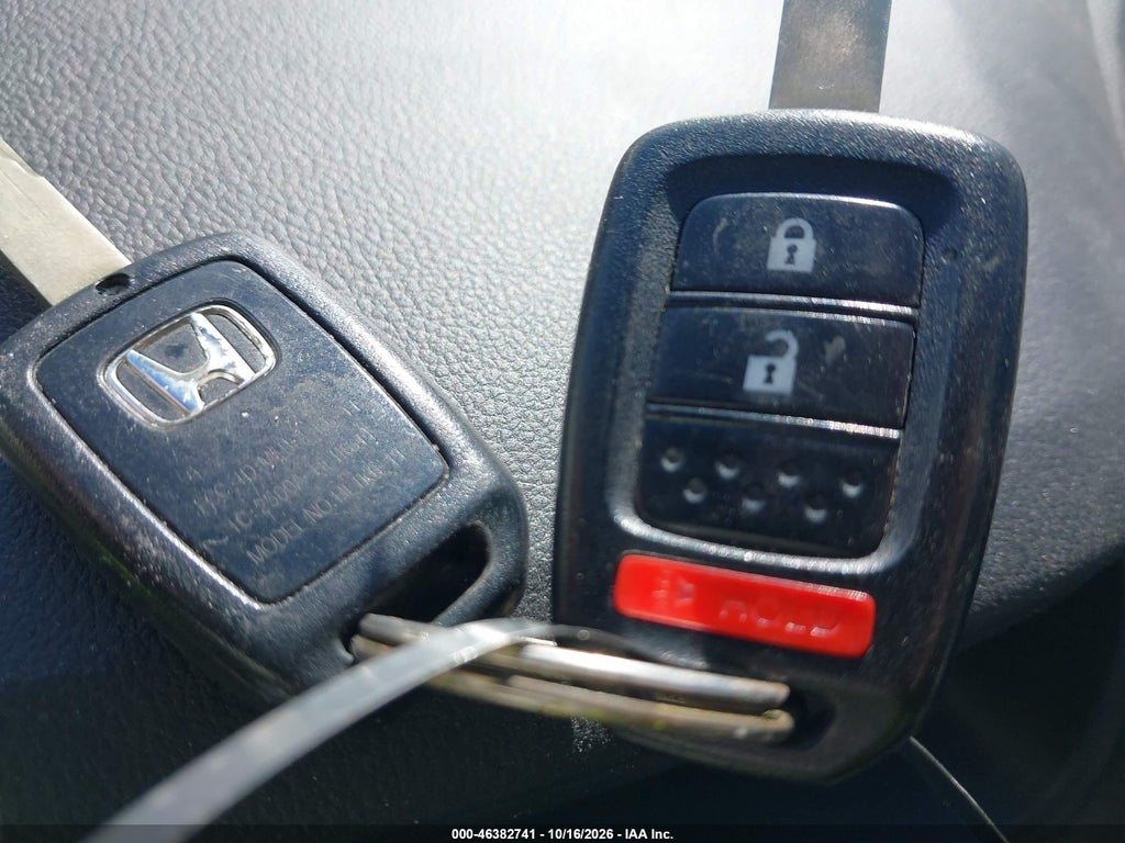 2014 Honda CR-V LX photo 11