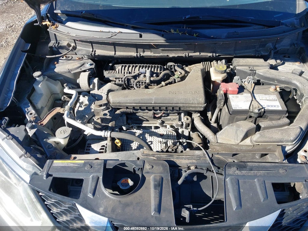 2015 Nissan Rogue SV photo 10