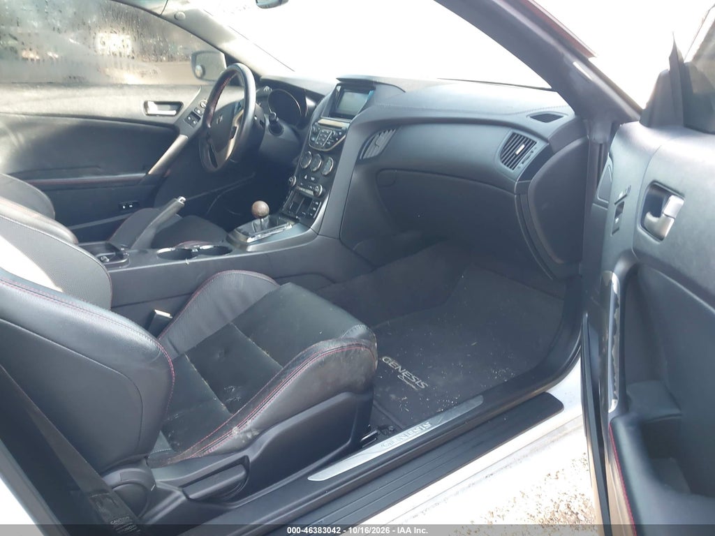 2015 Hyundai Genesis 3.8 R-Spec photo 5