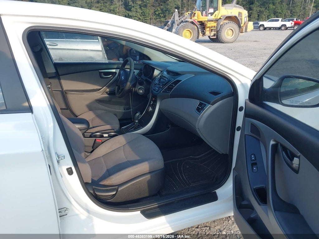 2016 Hyundai Elantra SE photo 5