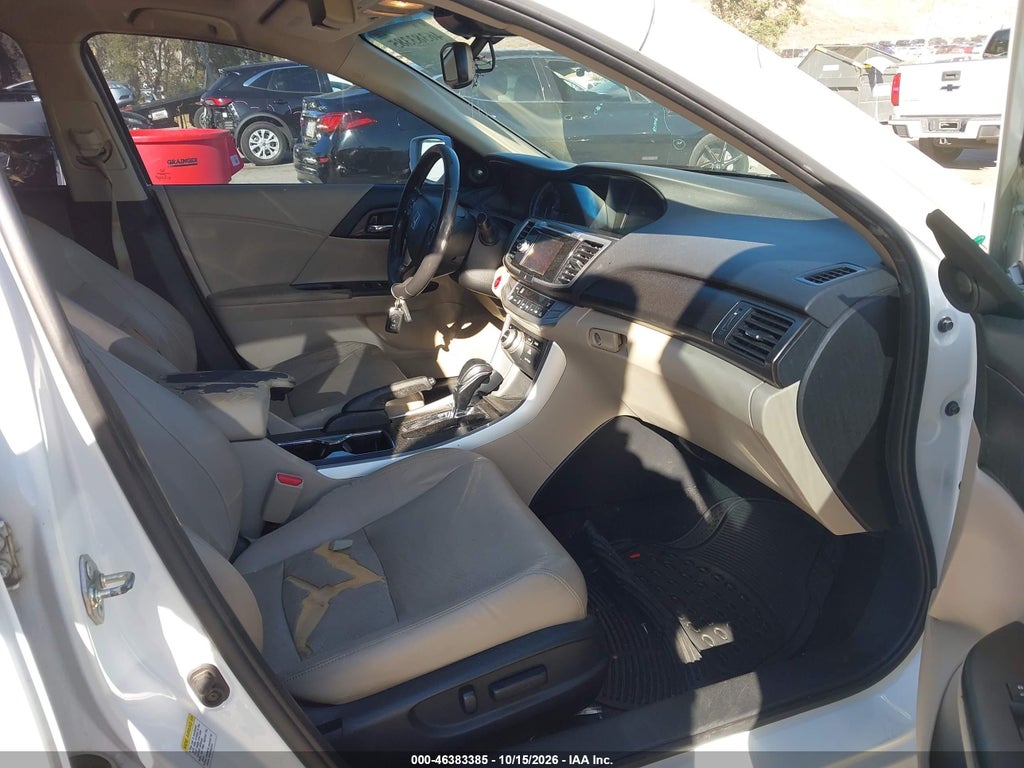 2015 Honda Accord EX-L V-6 photo 5
