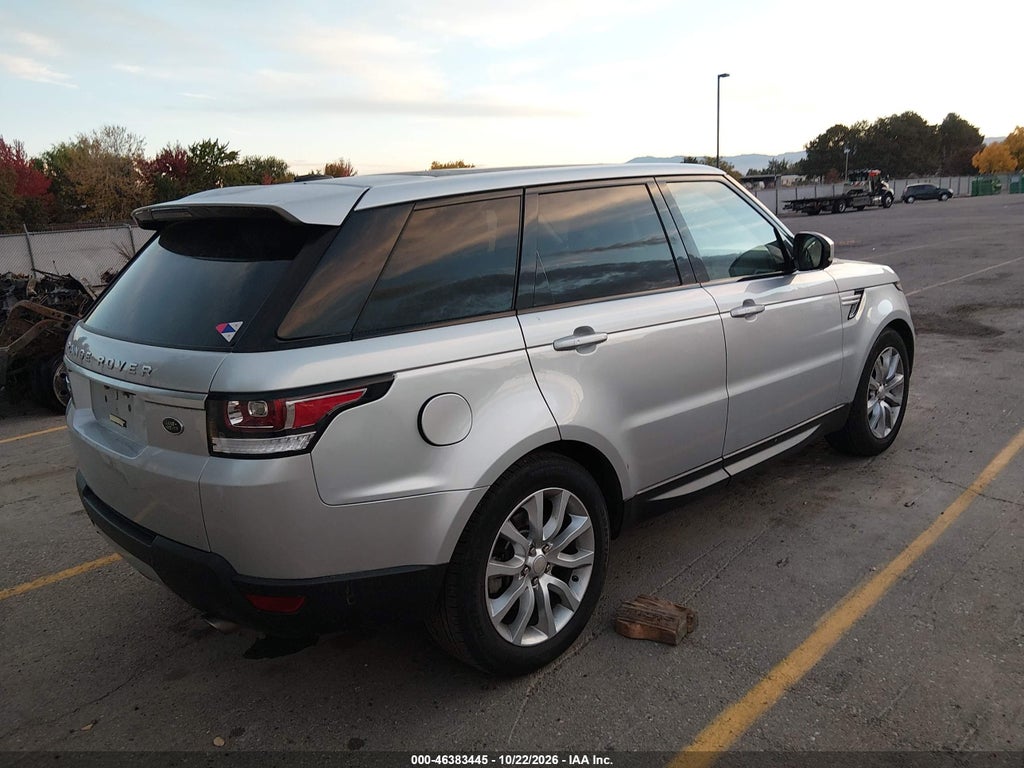 2015 Land Rover Range Rover Sport 3.0L V6 Supercharged HSE photo 4