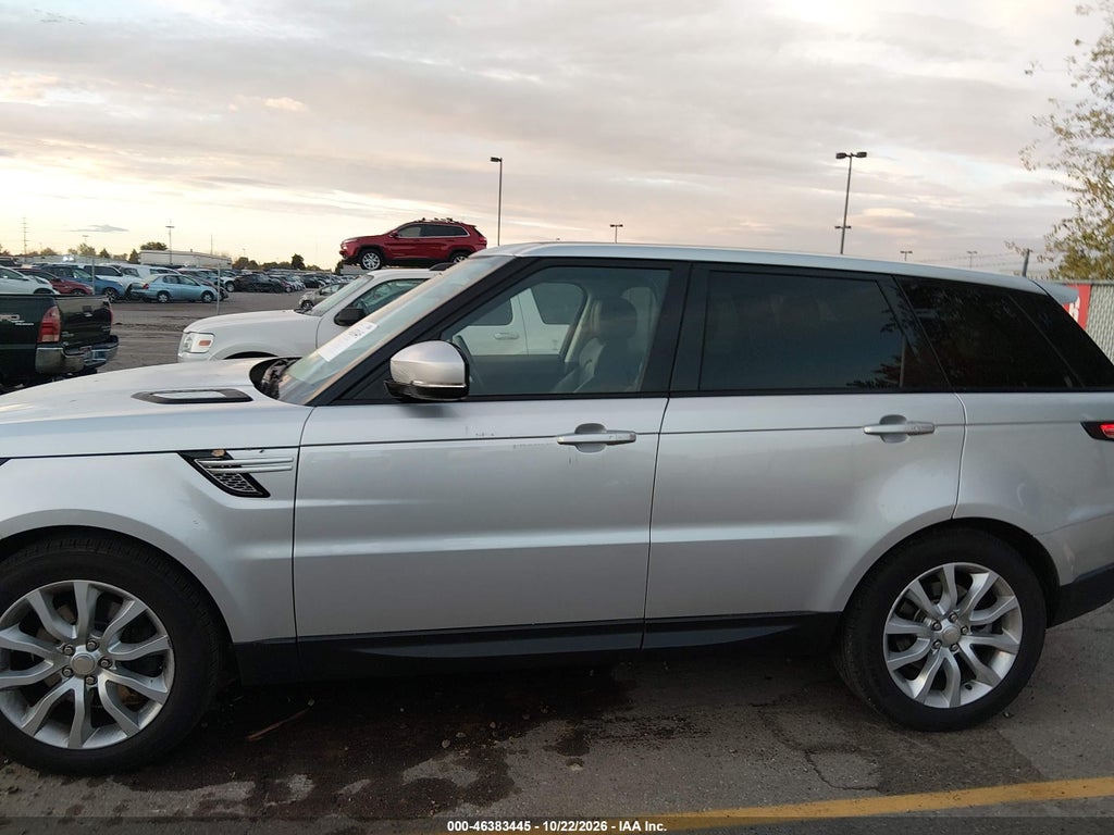 2015 Land Rover Range Rover Sport 3.0L V6 Supercharged HSE photo 6