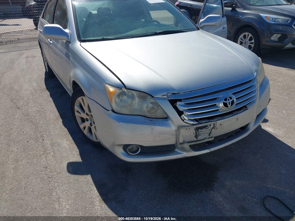 2008 Toyota Avalon XLS photo 6