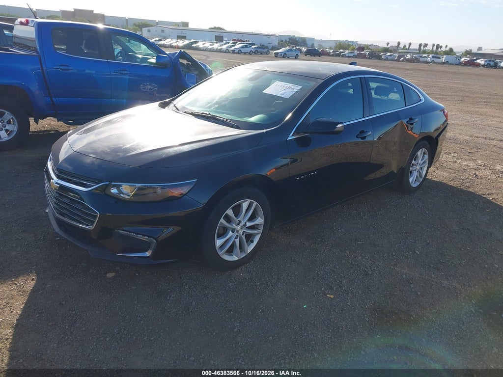 2017 Chevrolet Malibu 1LT photo 2