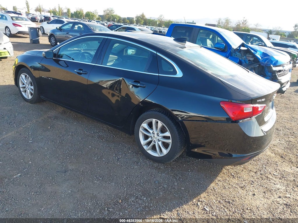 2017 Chevrolet Malibu 1LT photo 3