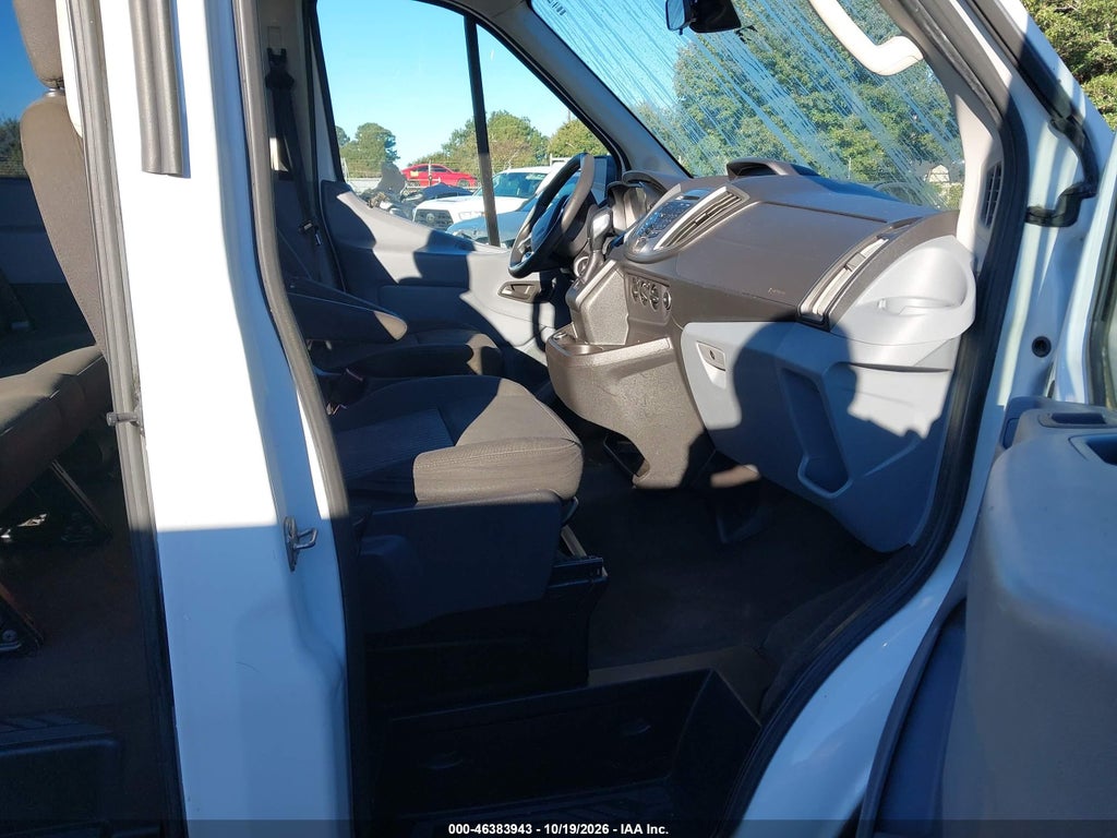 2018 Ford Transit-350 XLT photo 5