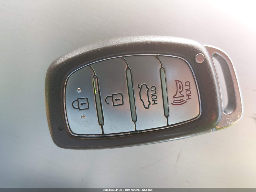 2017 Hyundai Elantra Limited photo 11
