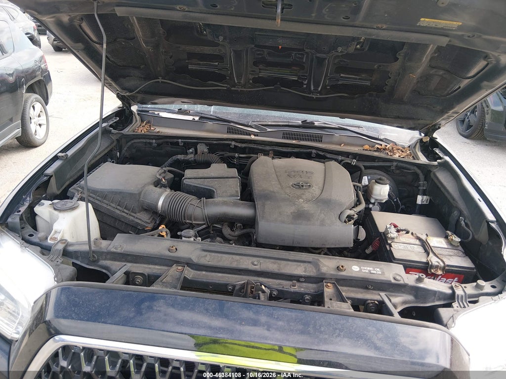 2018 Toyota Tacoma photo 10
