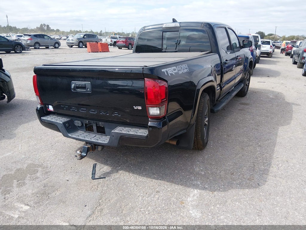 2018 Toyota Tacoma photo 4