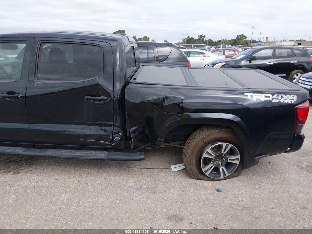 2018 Toyota Tacoma photo 6