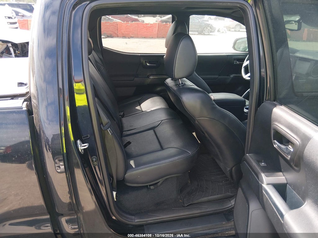 2018 Toyota Tacoma photo 8