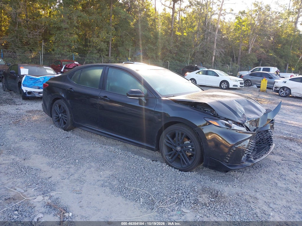 TOYOTA CAMRY 2026