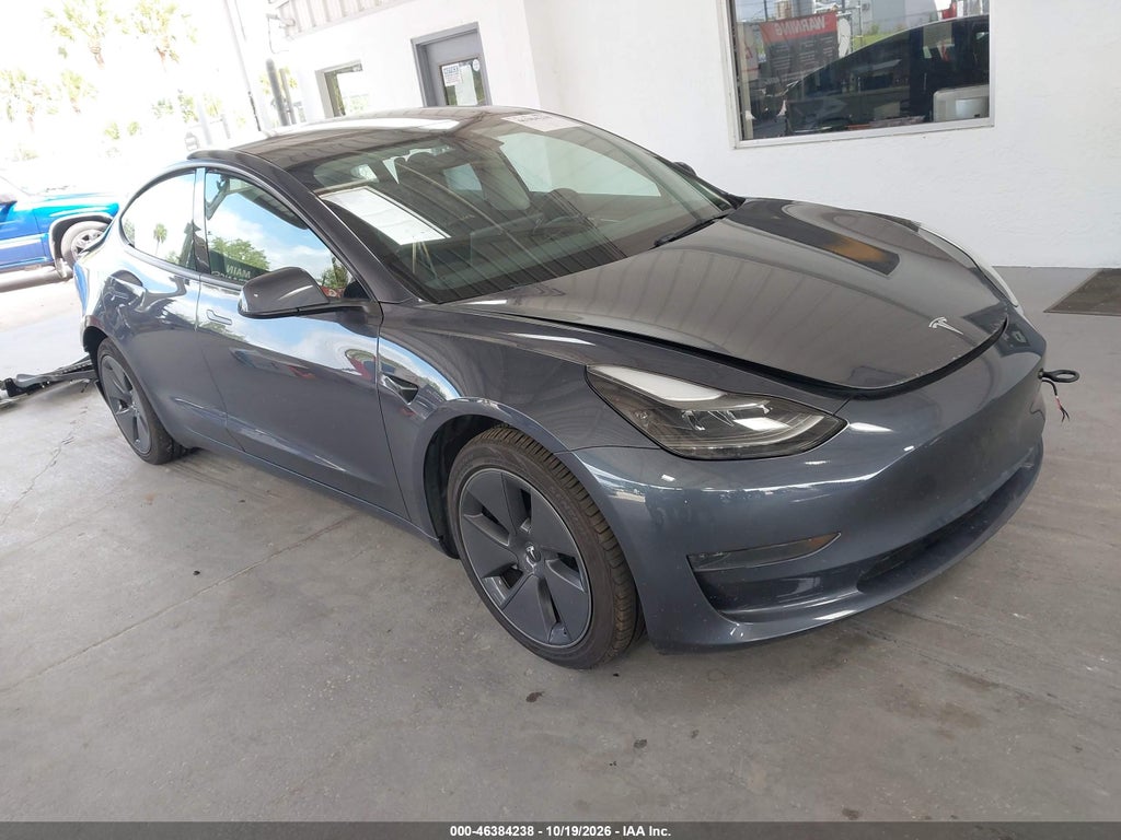 TESLA MODEL 3 2023