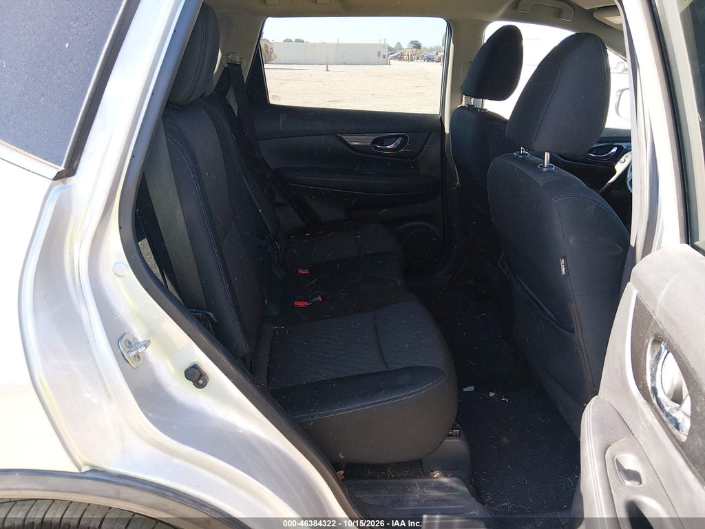 2018 Nissan Rogue SV photo 8