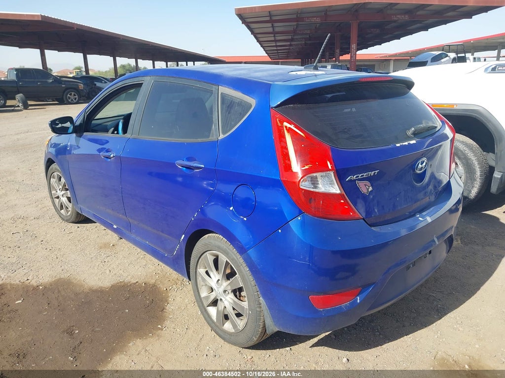 2014 Hyundai Accent SE photo 3