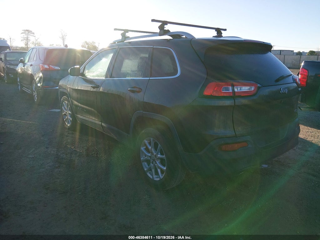 2015 Jeep Cherokee Latitude photo 3