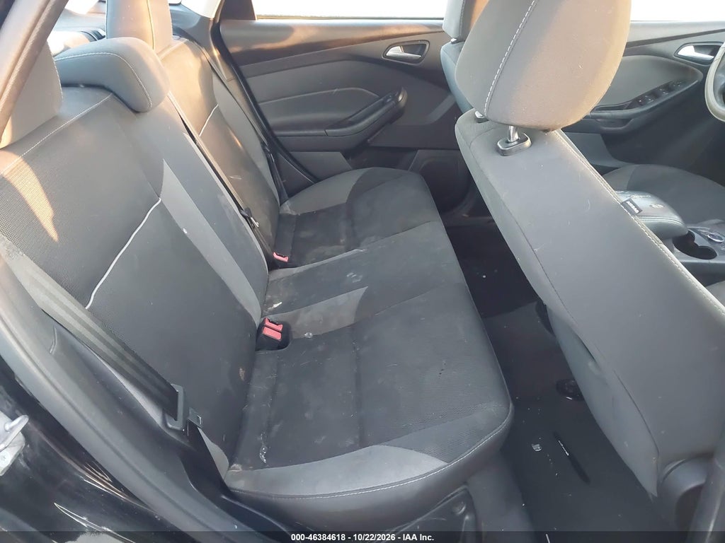 2014 Ford Focus SE photo 8