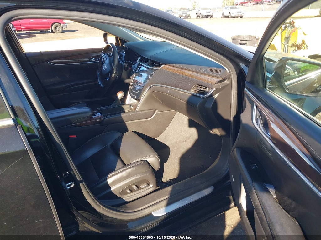 2014 Cadillac XTS Luxury photo 5