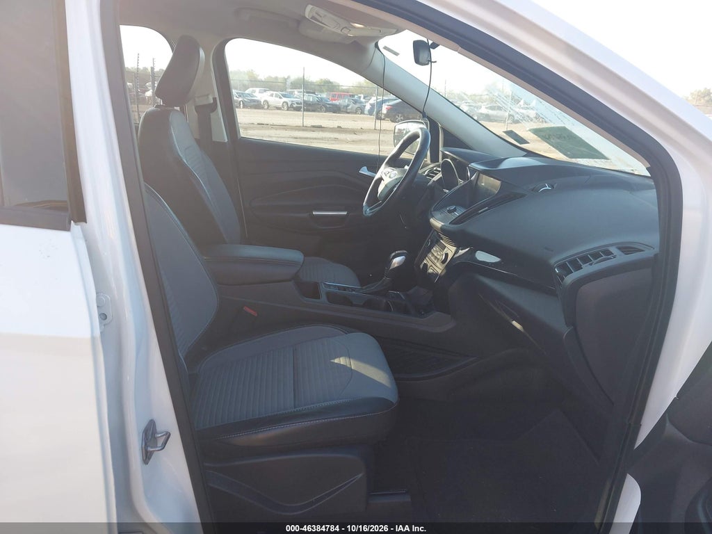2019 Ford Escape SE photo 5