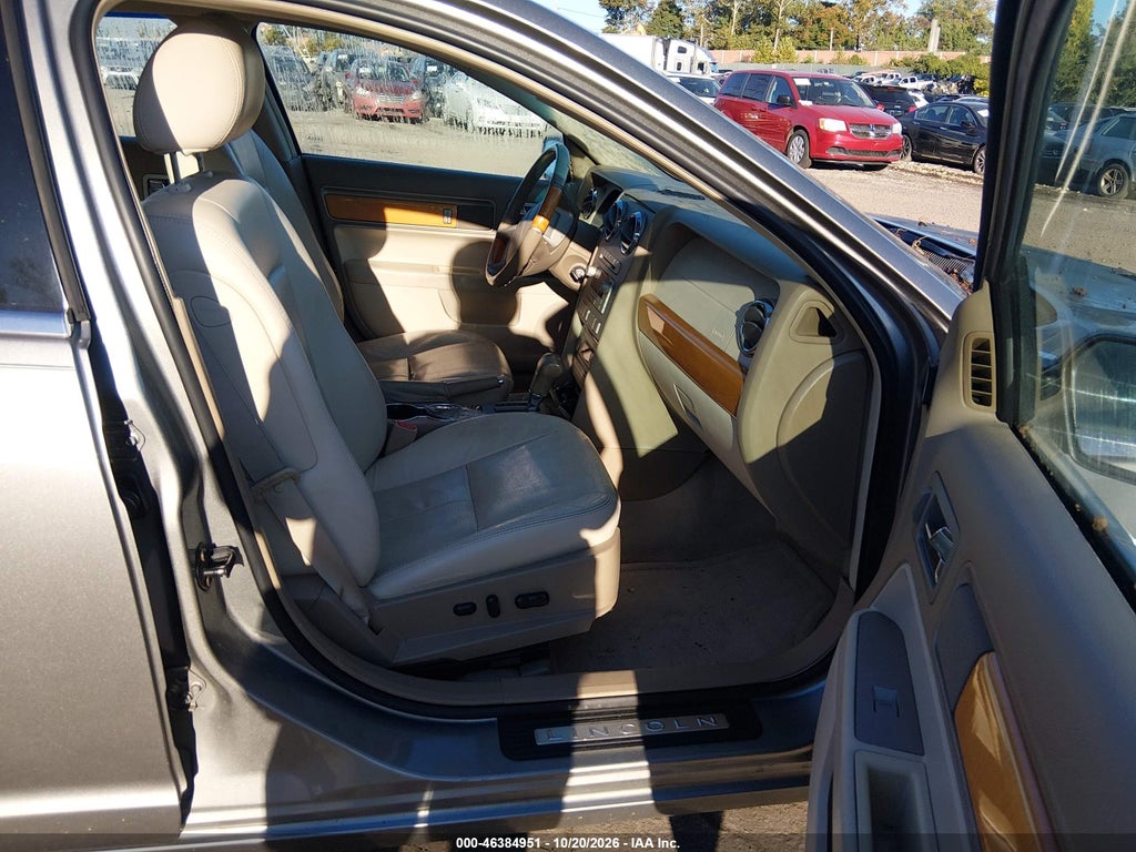 2008 Lincoln MKZ photo 5