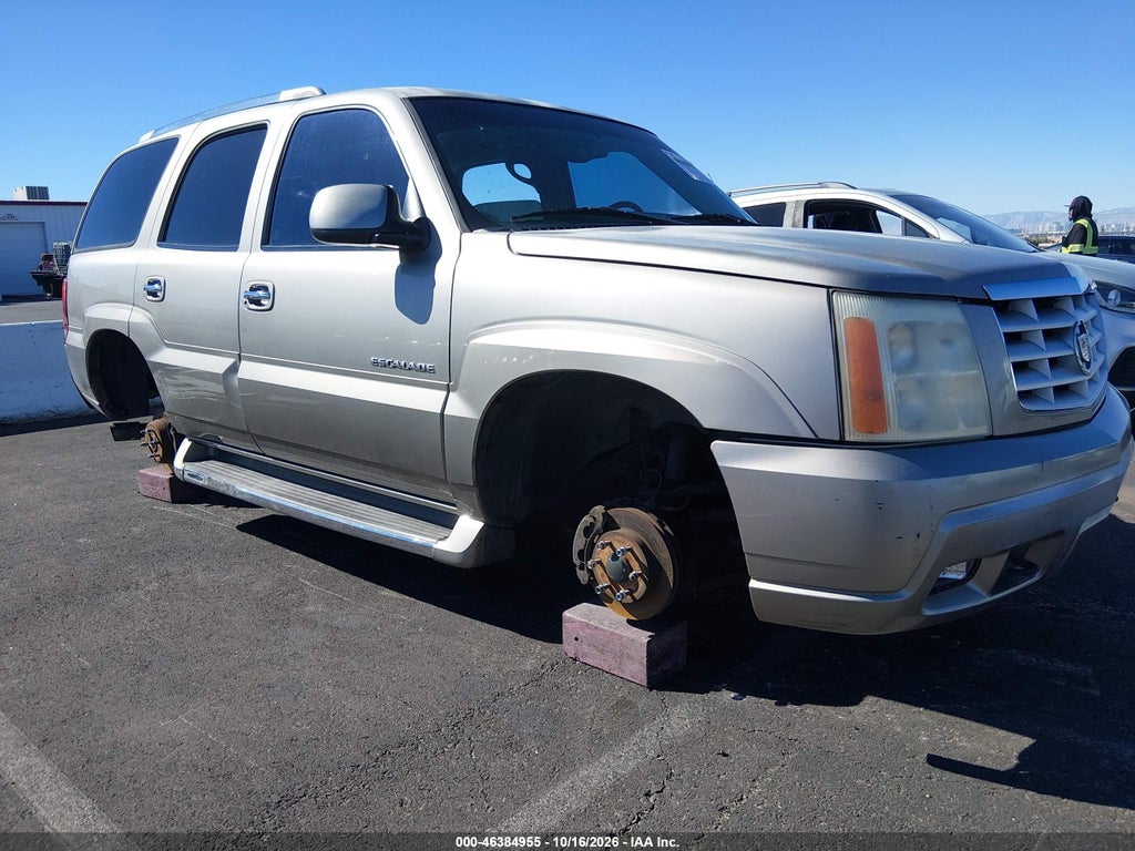 2002 Cadillac Escalade Standard photo 1