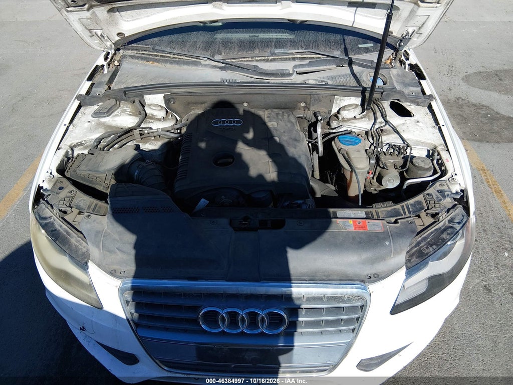 2010 Audi A4 2.0T Premium photo 10