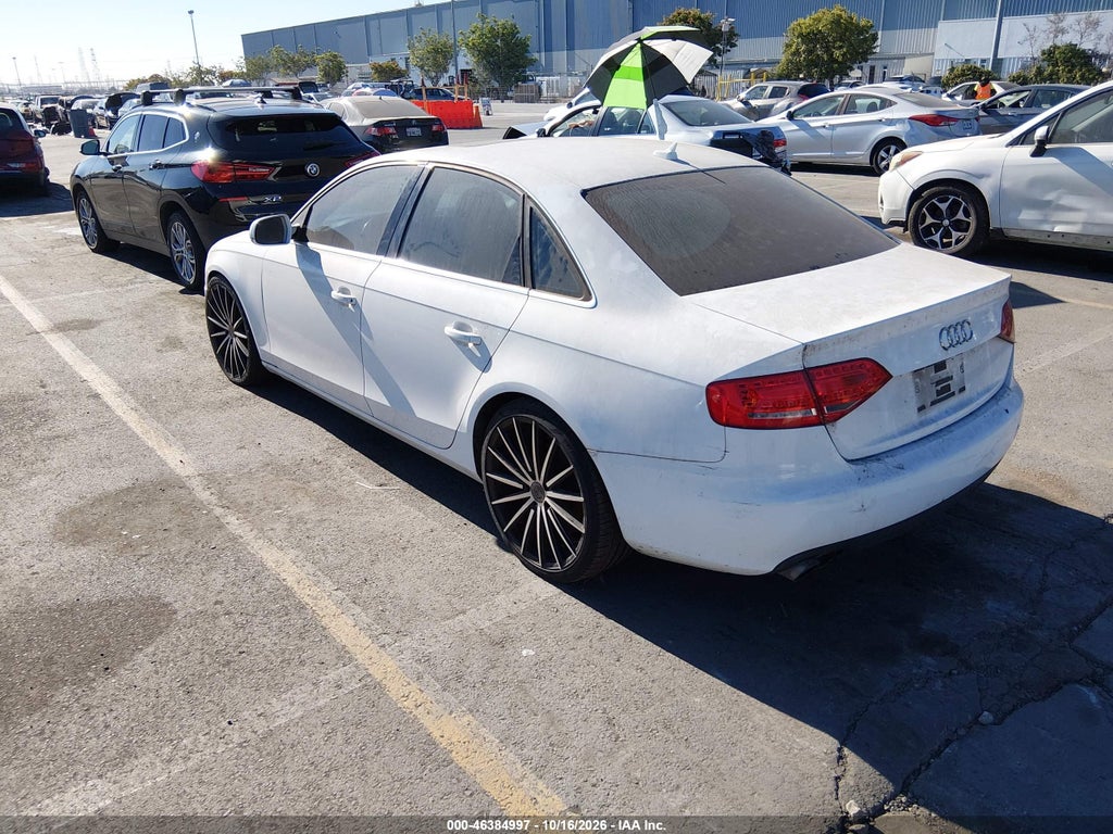 2010 Audi A4 2.0T Premium photo 3