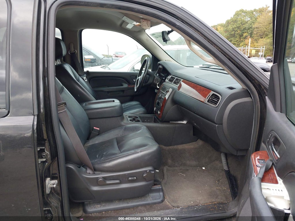 2013 Chevrolet Tahoe LT photo 5