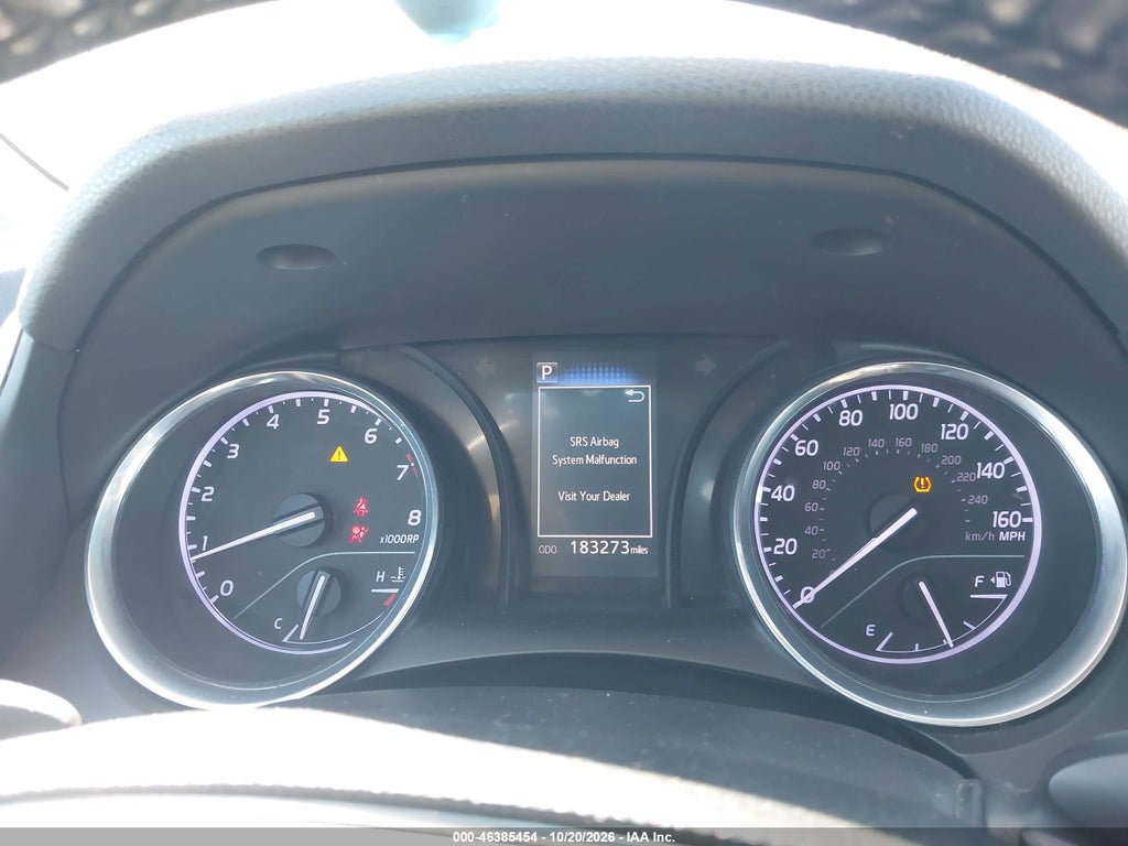 2020 Toyota Camry SE photo 7