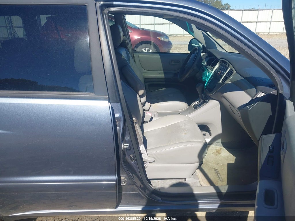 2005 Toyota Highlander photo 5