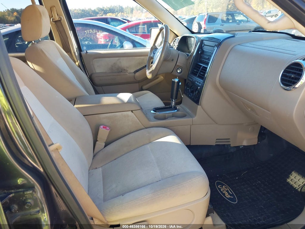 2007 Ford Explorer Sport Trac XLT photo 5