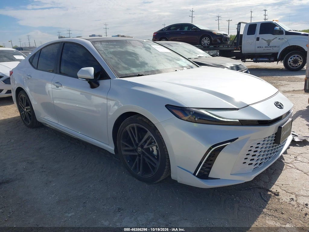 TOYOTA CAMRY 2026