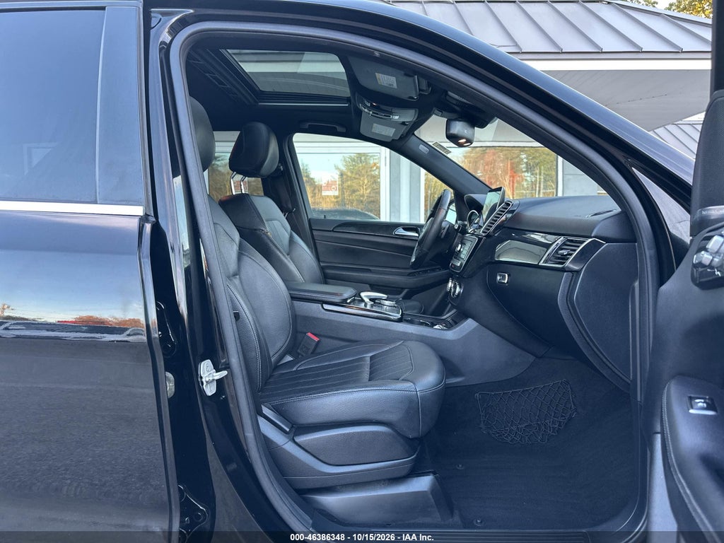 2017 Mercedes-Benz GLE 350 4MATIC photo 5