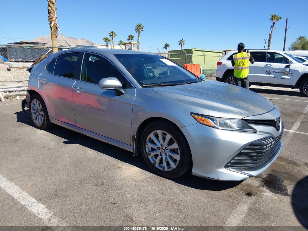 TOYOTA CAMRY 2020