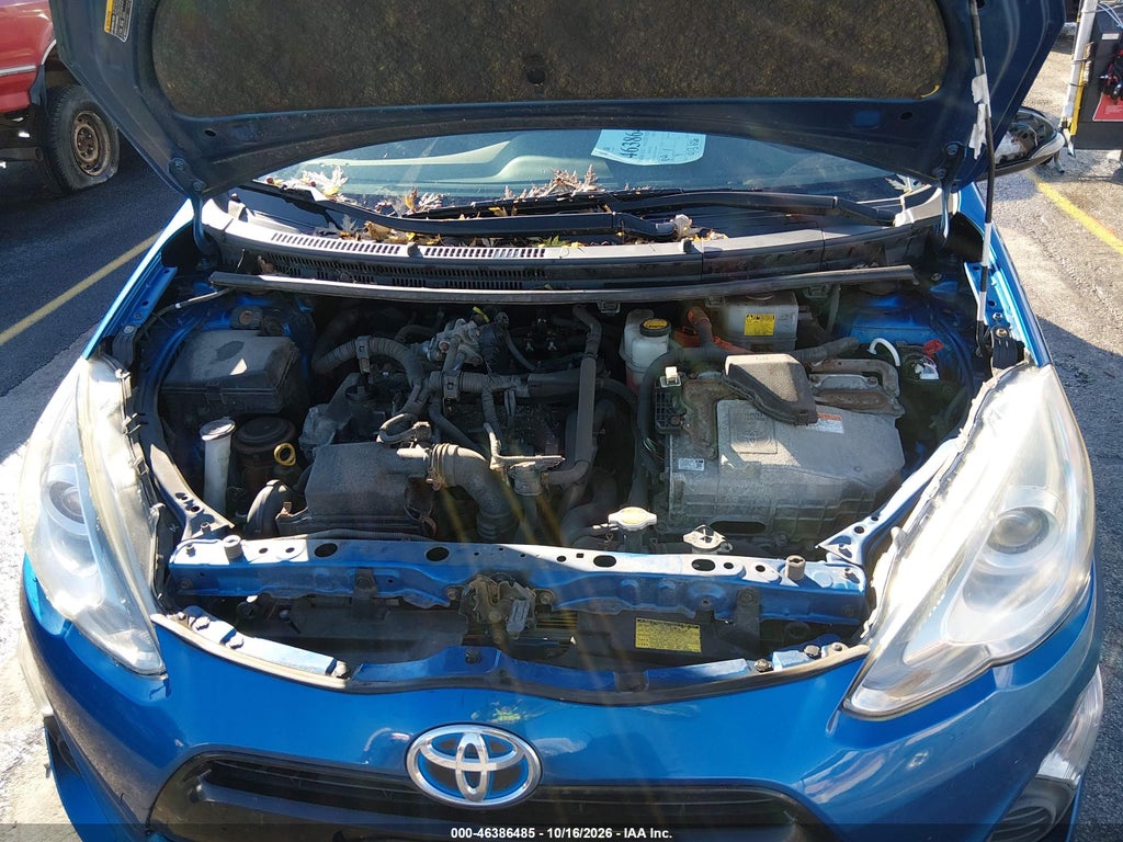 2015 Toyota Prius C TWO photo 10