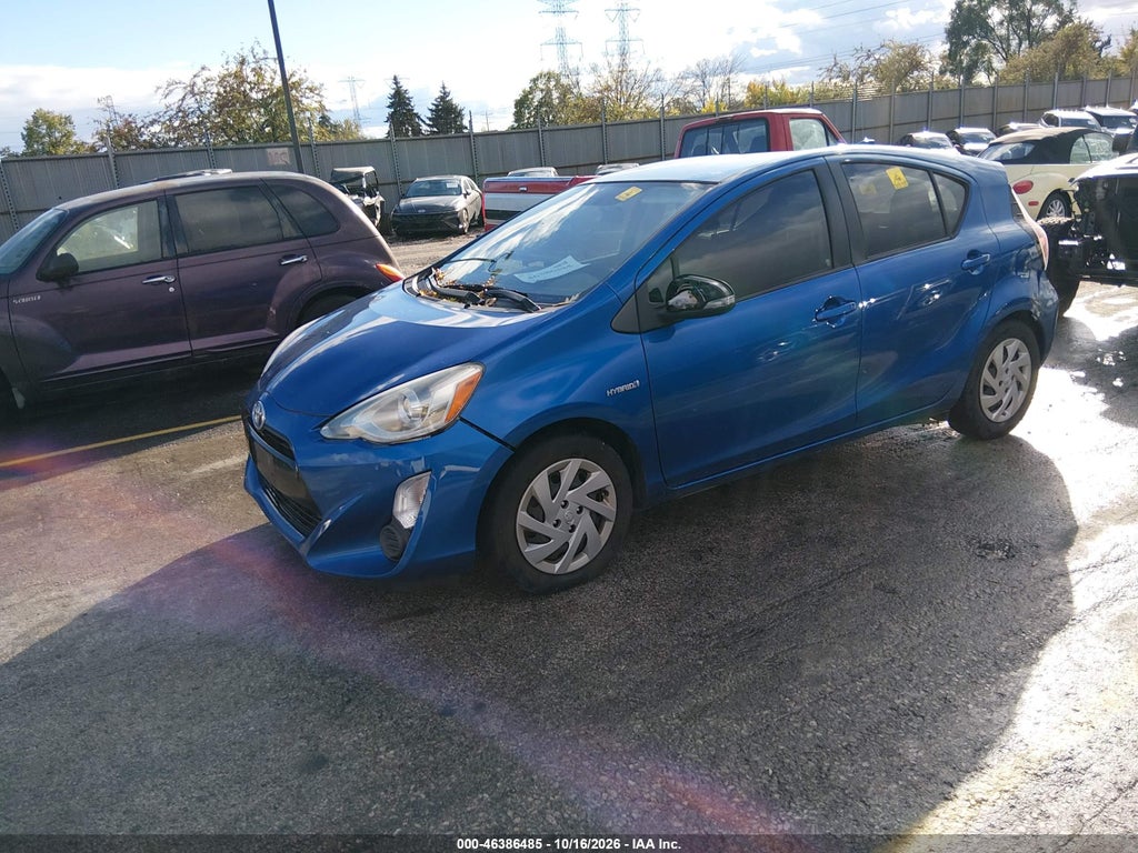 2015 Toyota Prius C TWO photo 2